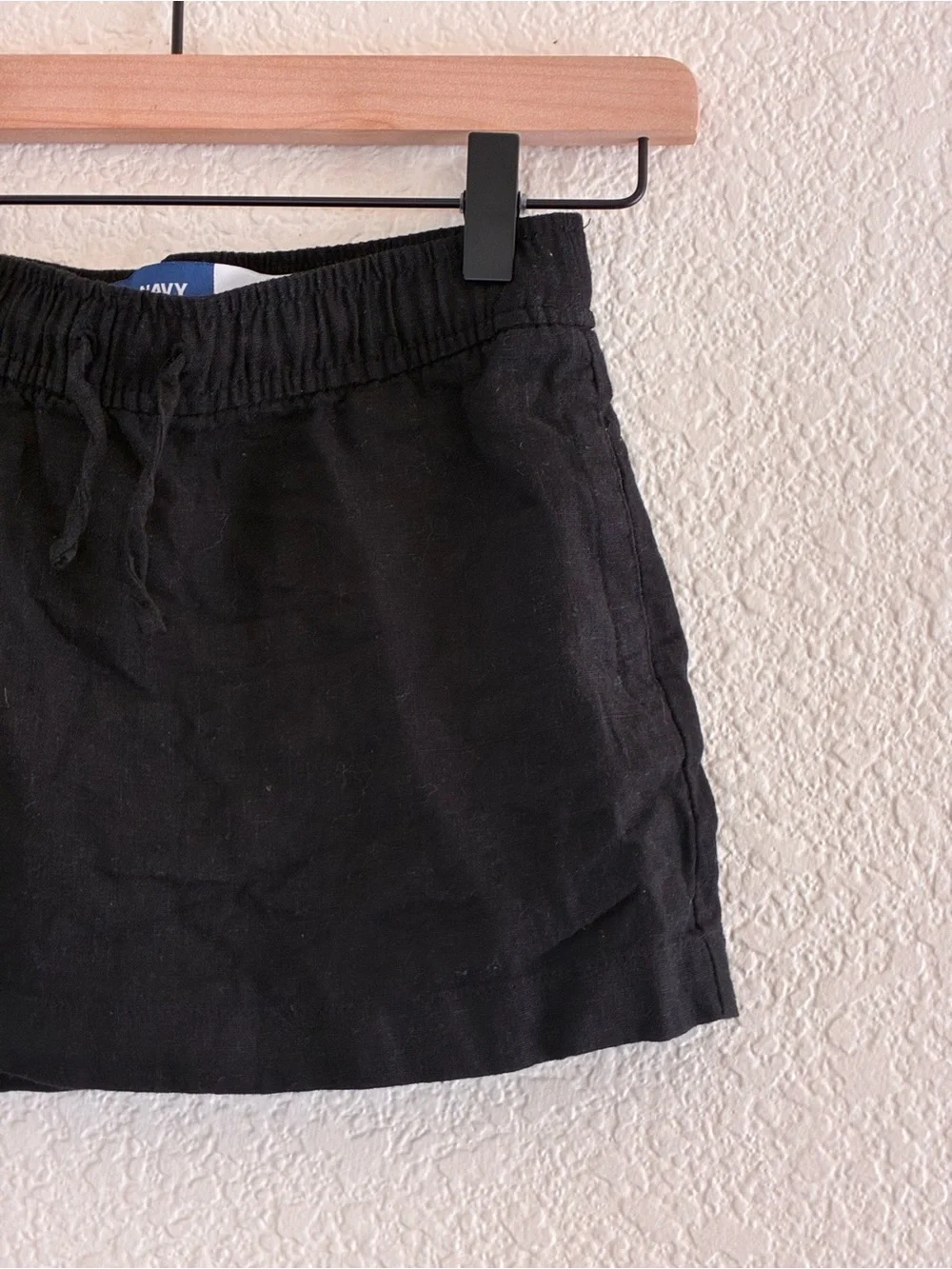 Old Navy | Like new black linen blend elastic waist mini skirt girls size 8
